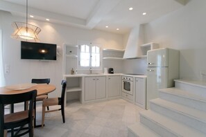 Villa | 4 bedrooms, iron/ironing board, bed sheets