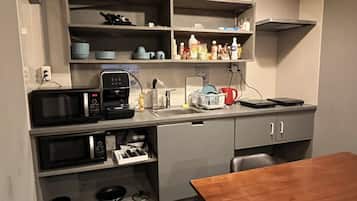 Microwave, electric kettle