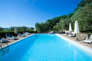 Piscina a l'aire lliure 