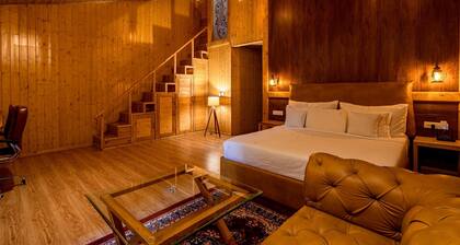 Luxurious Villa w/all meals Nainital