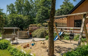 Children's area - Pet friendly home in Videbæk with WiFi (Videbæk)