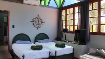 1 habitación, wifi y ropa de cama