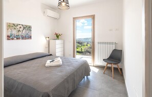 3 camere, culla da viaggio, Wi-Fi gratuito