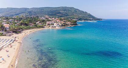 Stunning home in Laureana Cilento