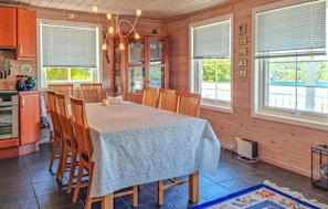 Dining - 4 bedroom nice home in Spangereid (Spangereid)