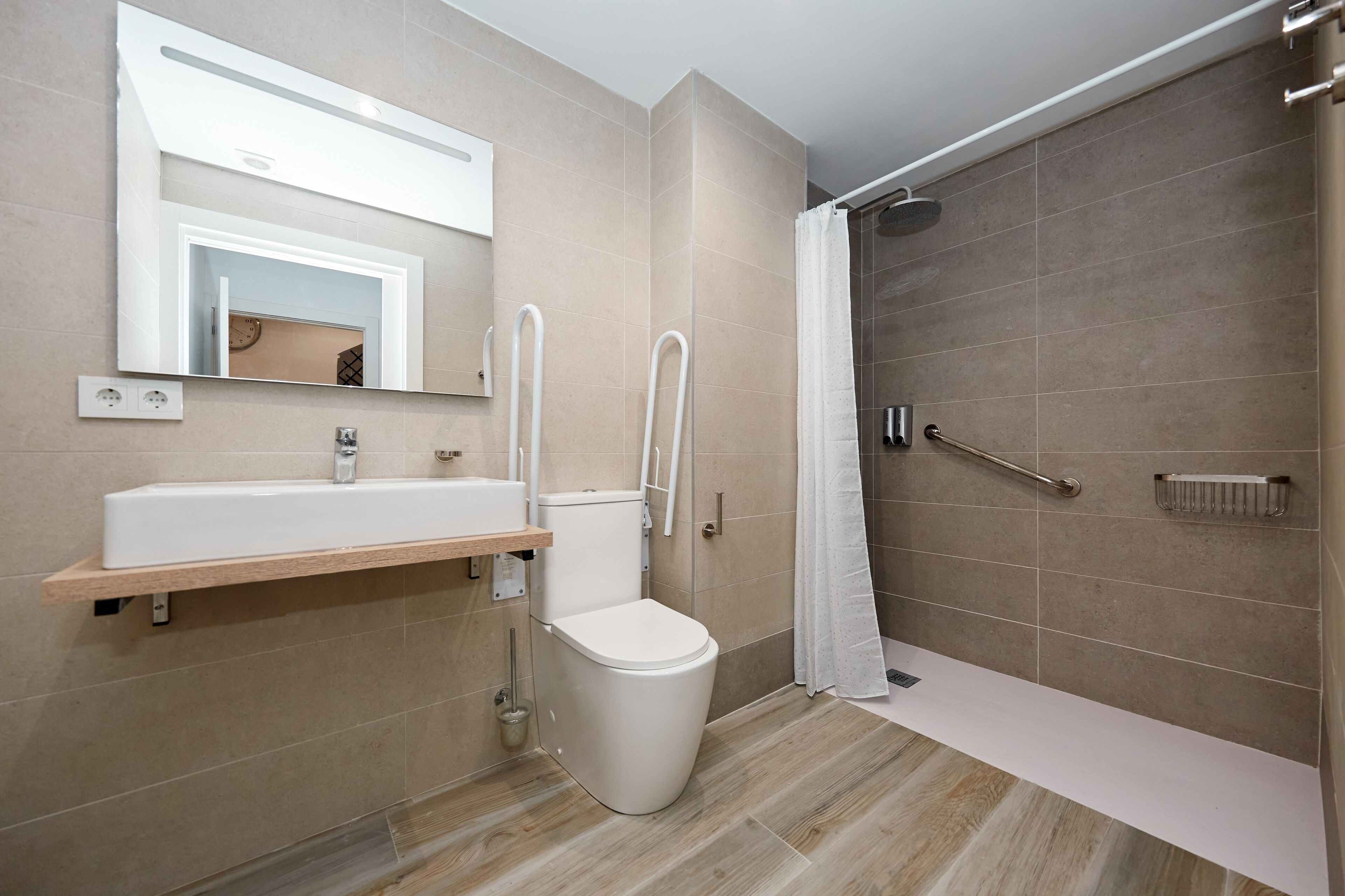 comfort double room, 2 single beds | bathroom | shower, hair dryer, towels, soap