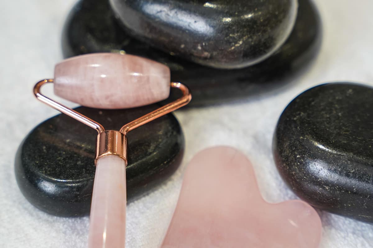 sauna, hot tub, body treatments, facials, manicures and pedicures