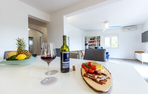 Villa | Restaurantes