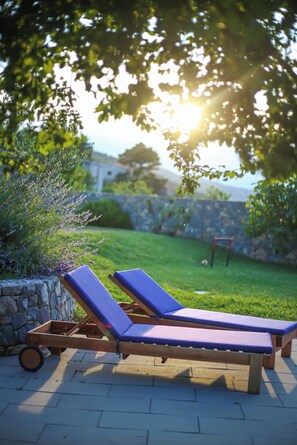 Outdoor pool, a heated pool - House Anavi (Omis)