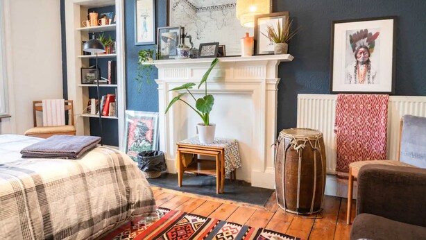 Basic Apartment, Multiple Beds | 2 bedrooms, iron/ironing board, bed sheets - Homely 2 Bedroom Apartment in the Heart of Edinburgh (Edinburgh)