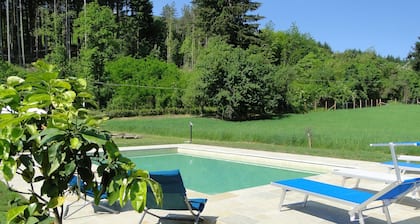 Villa, private pool, country & mountain views. Walk village