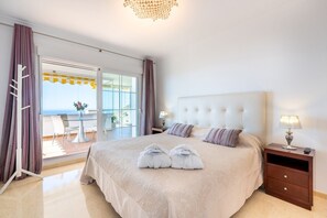 3 Schlafzimmer, Bügeleisen/Bügelbrett, Internetzugang, Bettwäsche