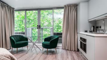 Premium Studio | Egyptian cotton sheets, premium bedding, free WiFi, bed sheets