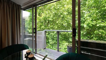 Premium Studio | Park view
