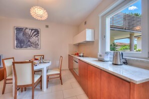 Private kitchen - Casa Margherita Few Minutes From Lake (Riva del Garda)