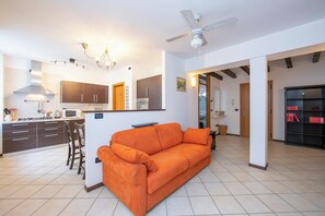 Family Apartment, Multiple Bedrooms (Casa Azzurra 150m From Lake) | Living area - Casa Azzurra 150m From Lake (Riva del Garda)