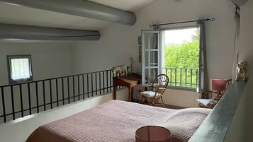 2 chambres, fer et planche à repasser, lit parapluie, Wi-Fi gratuit