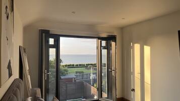 House, Multiple Beds | Living room