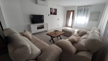 TV connectée, livres, chaßne hi-fi