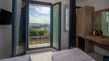 Premium bedding, minibar, in-room safe, desk
