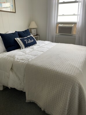 3 habitaciones, escritorio, tabla de planchar con plancha y wifi gratis 