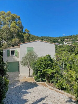 Exterior - 4 bedroom villa with sea view and swimming pool near St Tropez (La Croix-Valmer)