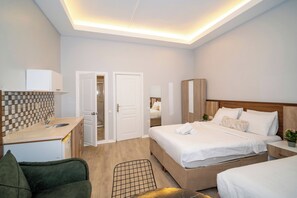 Deluxe-Suite | Minibar, Schreibtisch, laptopgeeigneter Arbeitsplatz