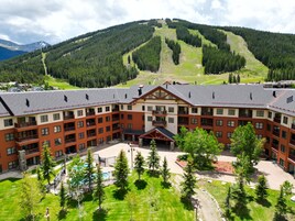 Condo, 2 Bedrooms | Exterior