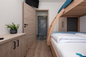 Villa, 4 habitaciones, alberca privada, vista al mar | 4 habitaciones, cunas gratuitas y ropa de cama 