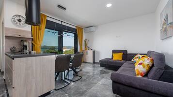 Villa, Mehrere Schlafzimmer, eigener Pool, Meerblick | Eigene Küche | Mikrowelle, Geschirrspüler, Wasserkocher mit Kaffee-/Teezubehör