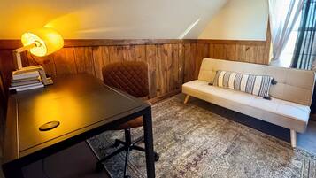 Smart TV, fireplace, DVD player, books