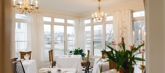 The Lilley Mansion Bed & Breakfast