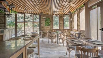 Dagelijks ontbijtbuffet inbegrepen