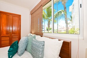 4 habitaciones, tabla de planchar con plancha y wifi gratis