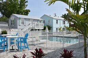 Pool - LOVELY 1 BEDROOM BY THE BEACH, W/ PORCH & POOL (Virginia Beach)