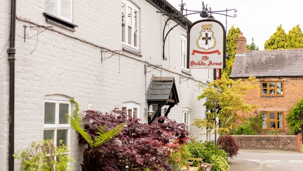 A white building with a sign reading "The Pickin Arms." - Superb space in the idyllic village of Loppington - Pass the keys (Shrewsbury)