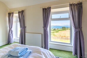 4 bedrooms, iron/ironing board, travel cot, free WiFi