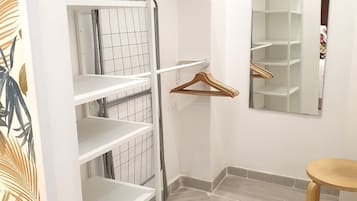 Studio, 1 Doppelbett und Schlafsofa