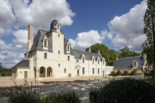 Chateau Louise de La Valliere