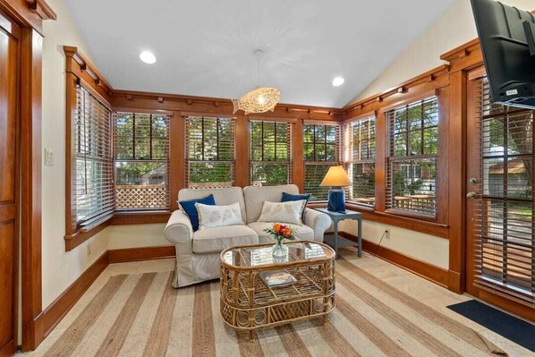 Televisión y oficina