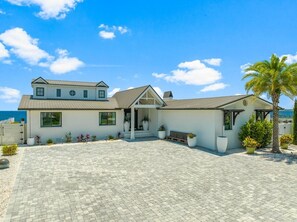 Exterior - Waterfront Sunsets~ Private Dock ~ Heated pool! (Panama City)
