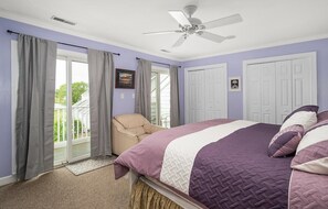 3 bedrooms, desk, iron/ironing board, free WiFi
