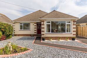 Exterior - Beach Retreat (Bournemouth)