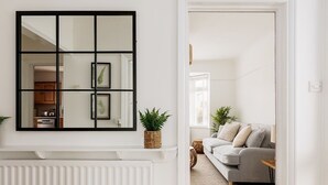Cottage | Interior - On The Rocks (Poole)