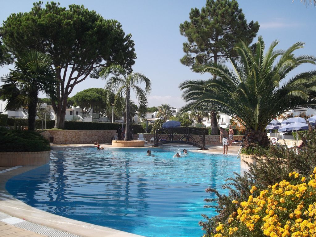 Piscine couverte, piscine extérieure