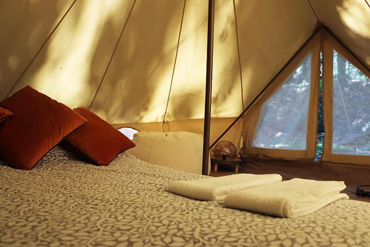 1 kamar tidur dan seprai linen