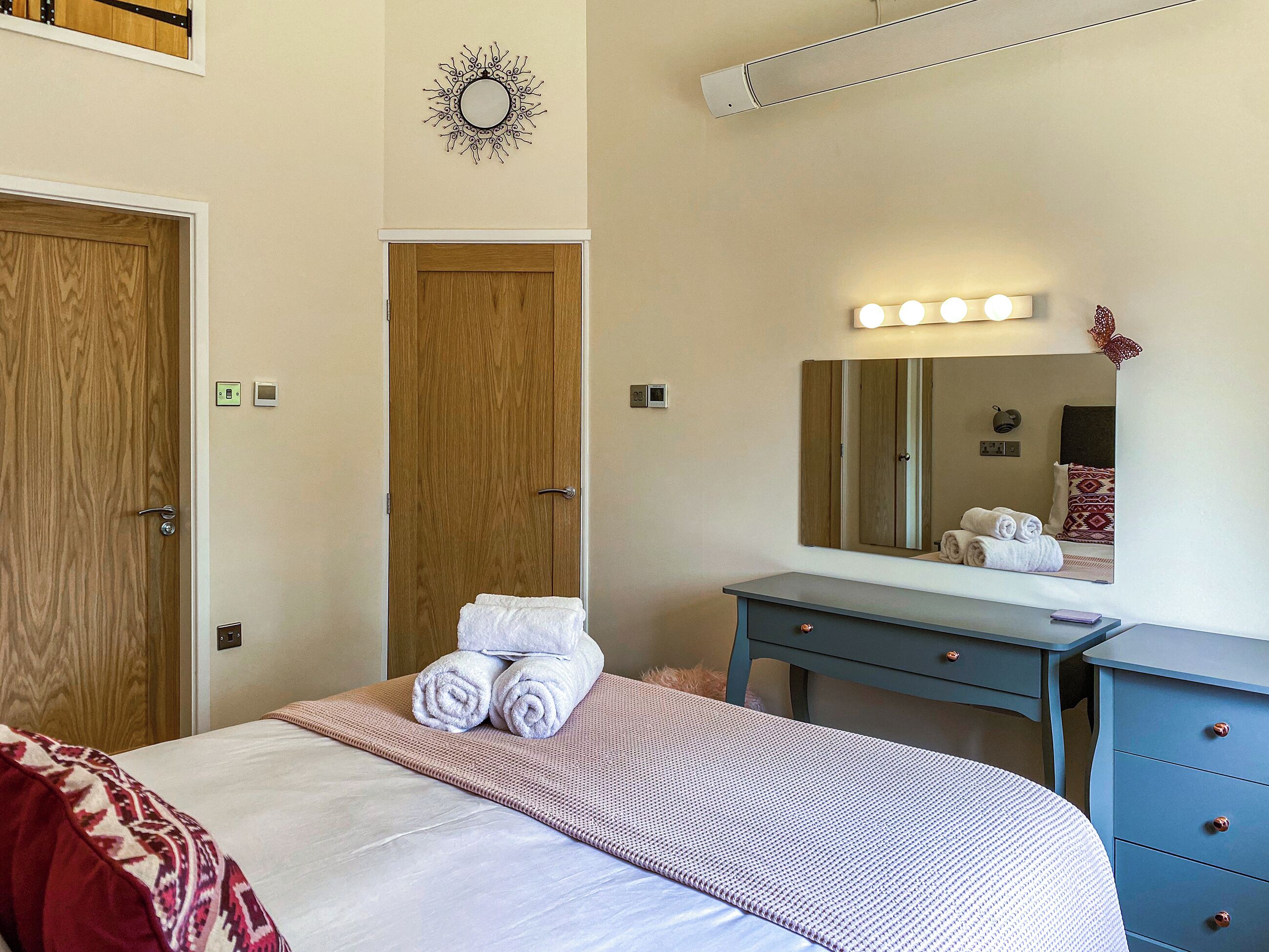 1 bedroom, free WiFi, bed sheets