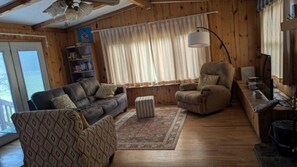Smart TV, fireplace, DVD player, computer monitors