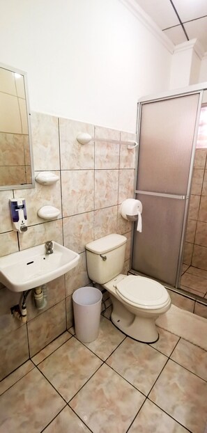Dusche, Regendusche, Handtücher