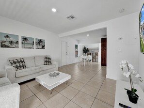 Living area - Tranquil Escape: Serene 4BR Home w/Private Pool, Games & BBQ in Fort Lauderdale! (Fort Lauderdale)